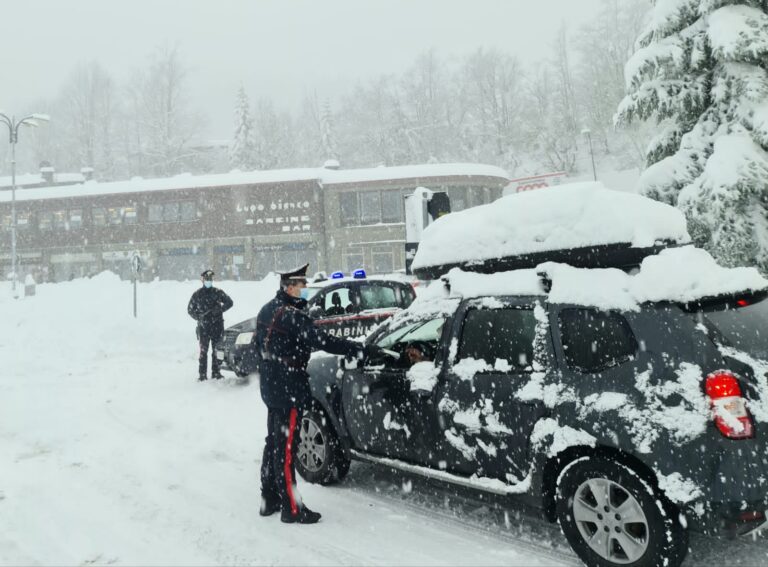 Gomme da neve, controlli sulle strade della montagna