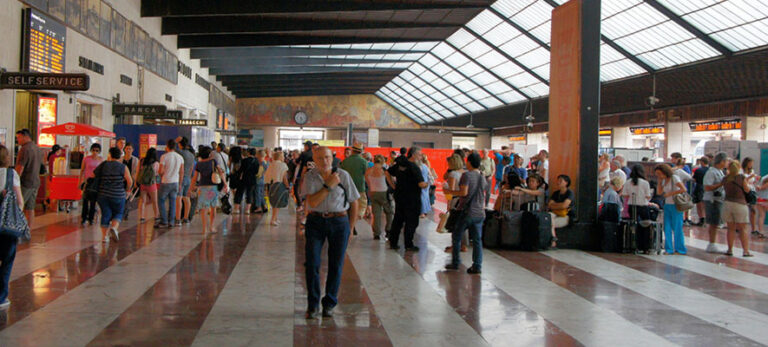 Firenze, carabinieri arrestano spacciatore alla stazione di Santa Maria Novella