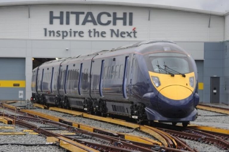“Hitachi assuma i lavoratori incentrati di Rustici”