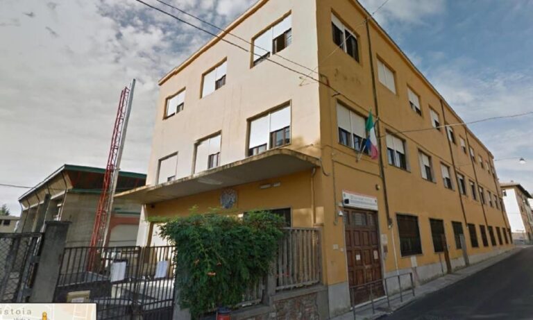 Gianluca Messineo, prof di religione, vicepreside delle Einaudi