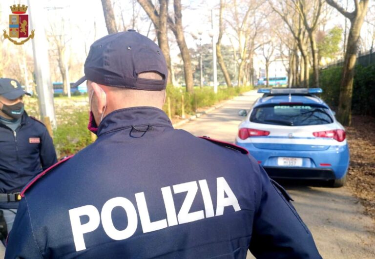 Firenze, nel mobile di casa 36 dosi di cocaina