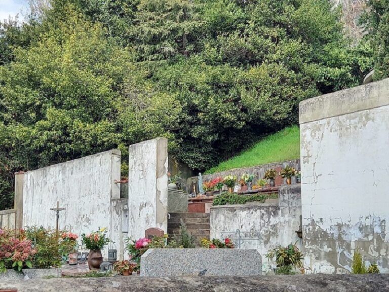 “Indecenti i cimiteri della montagna di Pescia”