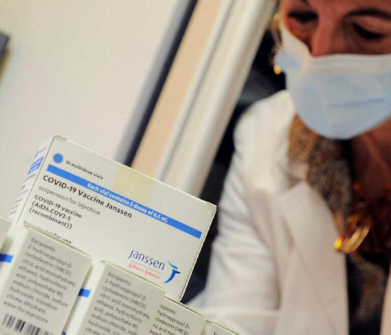 Prato: chiude l’hub Pellegrinaio, dopo 169 giorni e 100mila vaccini