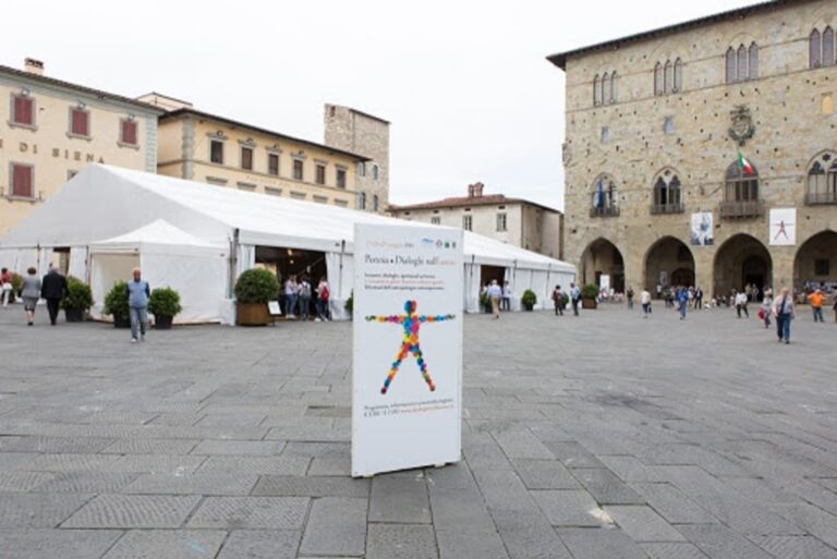 Dialoghi di Pistoia, il programma del festival. Tra gli ospiti Saviano, Maraini e Costa