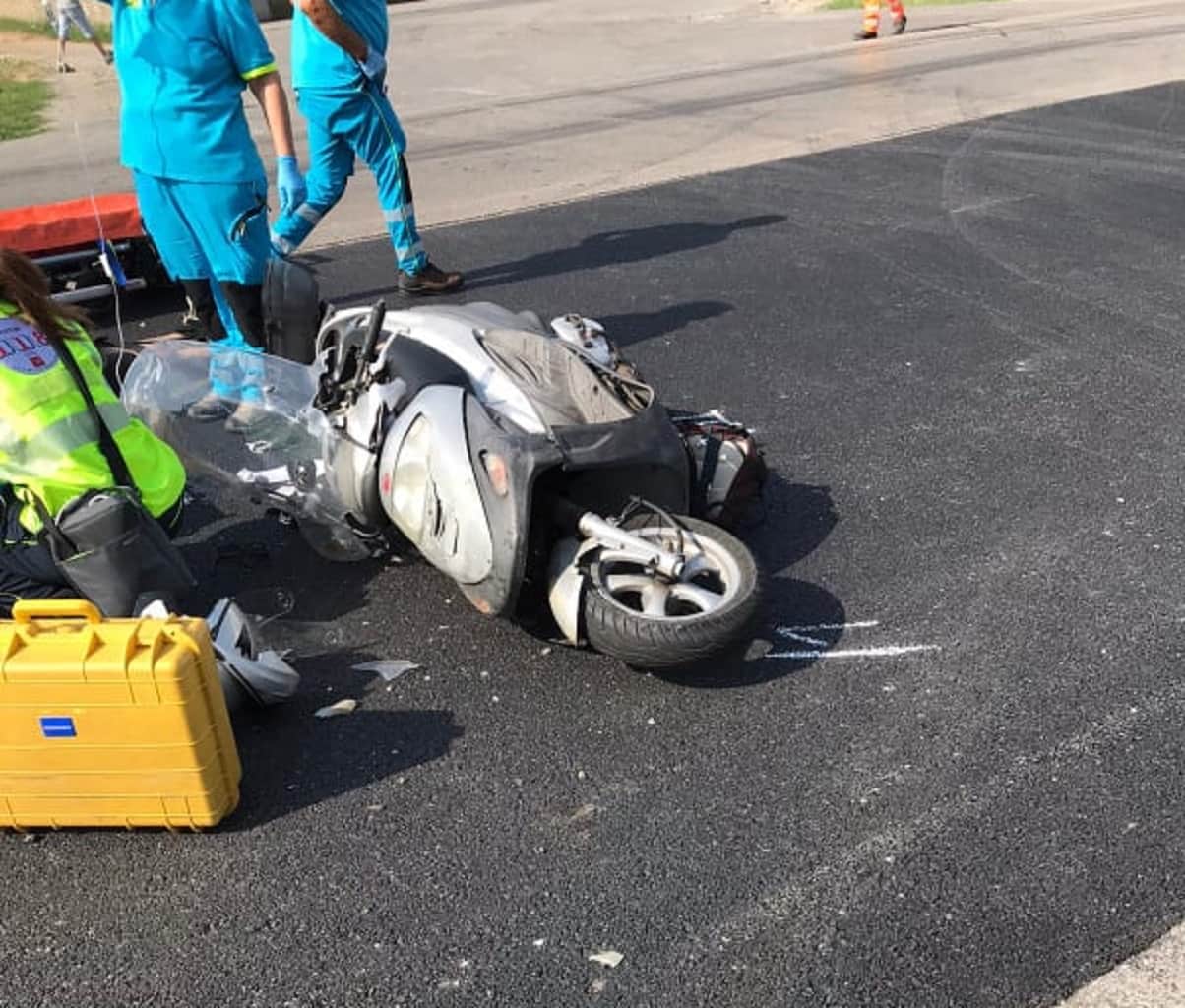 Pistoia, incidente in via Toscana ferito gravemente scooterista