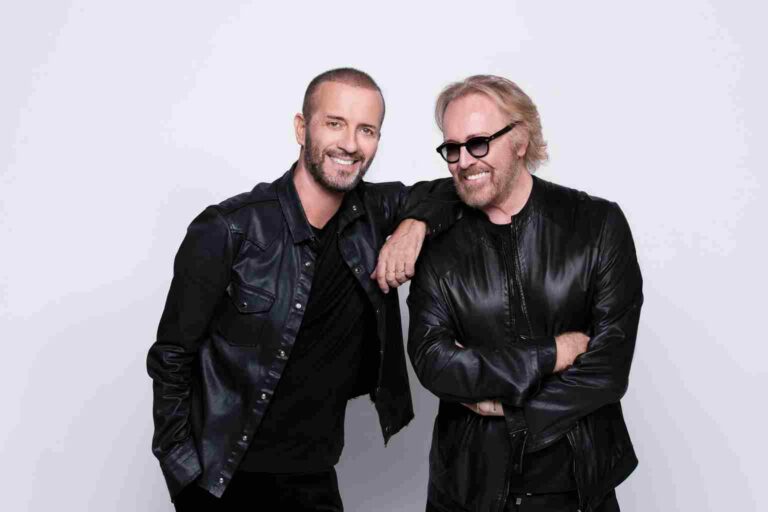 Firenze, il duo Raf e Tozzi in concerto con i grandi successi