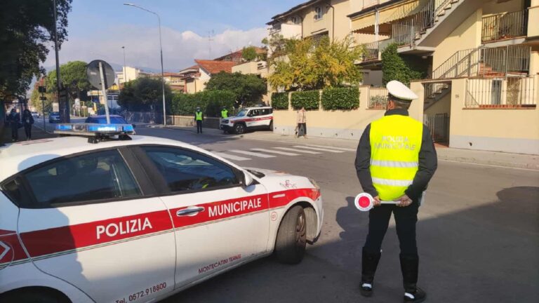 Prato. Mostra alla Municipale la patente di un altro: smascherato dal green pass