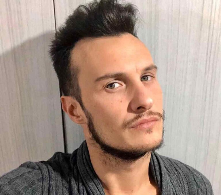 Lorenzo Pratesi torna al Moderno con un cabaret “anni Ottanta”