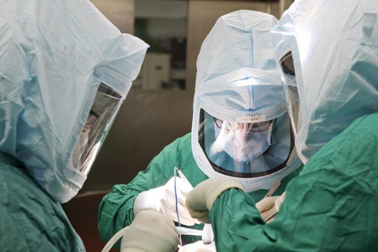 Empoli, primo intervento endoscopico per disfunzione della muscolatura esofagea