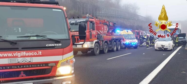Firenze, tragedia nella notte in A1: muore automobilista di 48 anni