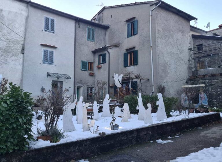 Le Piastre, il paese delle magìe inaugura la via dei presepi
