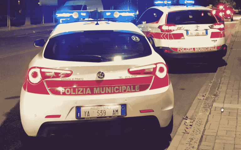 Prato. Coinvolto in un incidente stradale si spaccia per un altro