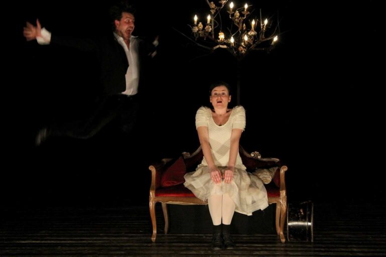 Al Funaro torna il teatro per famiglie con “Il lupo e la capra”