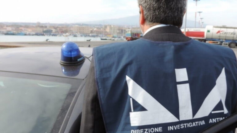 Relazione Dia. Tessile, riciclaggio e alberghi: le mafie fanno affari anche in Toscana