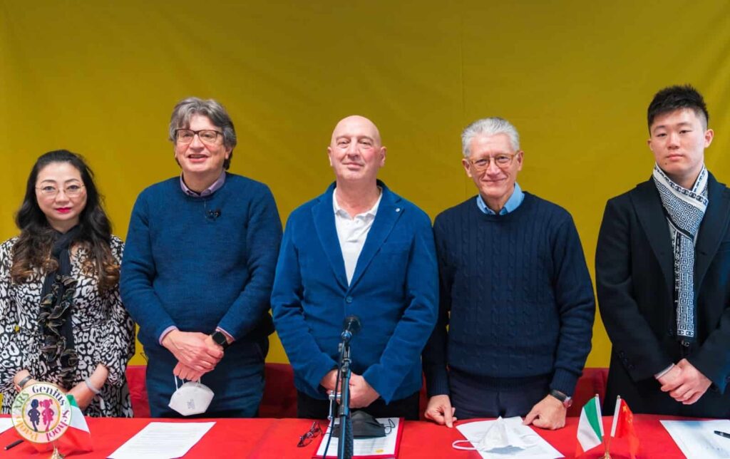 Gemellaggio ars genius e Tianhua Art school