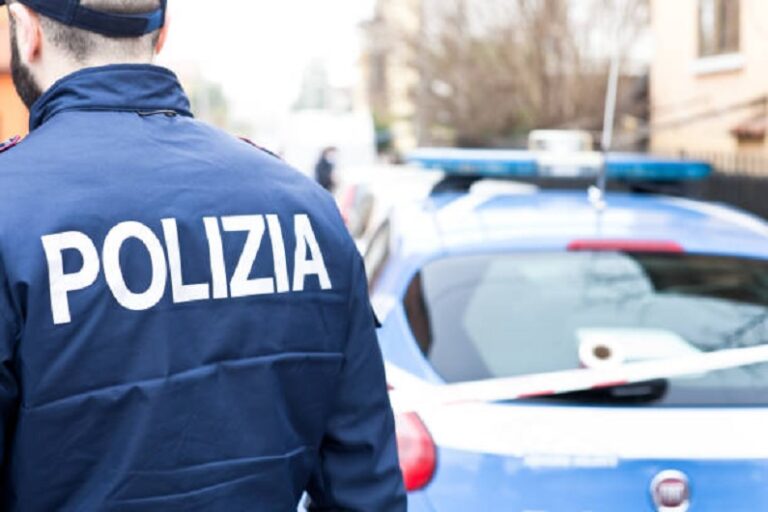 Con il Daspo tornano allo stadio a vedere la Fiorentina: denunciati