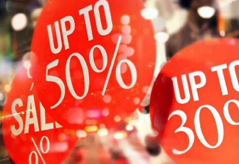 Saldi, Confcommercio: “Spesa media a persona di 137 euro, il freddo può spingere gli acquisti invernali”