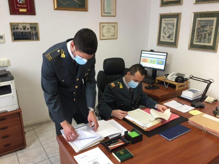 Lucca, evade più di 3milioni di euro: confiscati conti correnti e fondi