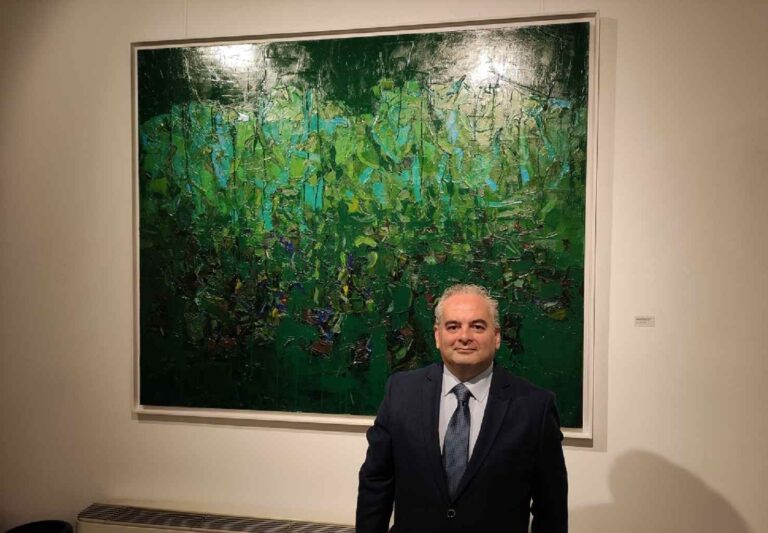 “Il senso del colore”: le opere del pistoiese Domenico Asmone conquistano Milano
