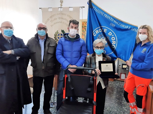 Per la Croce d’Oro di Prato una sedia montascale elettrica
