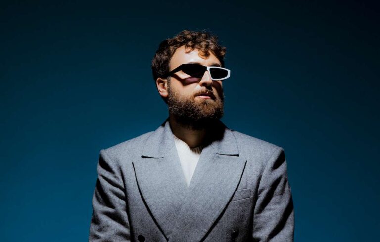 Dargen D’Amico in concerto a Prato con i successi dell’ultimo album