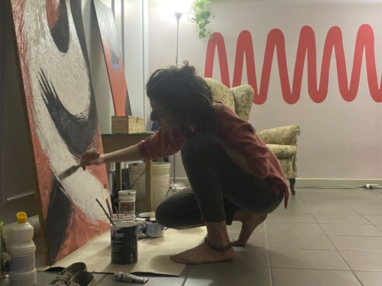 “Mamma studio”, la comunicazione sensibile si espande nelle piccole città