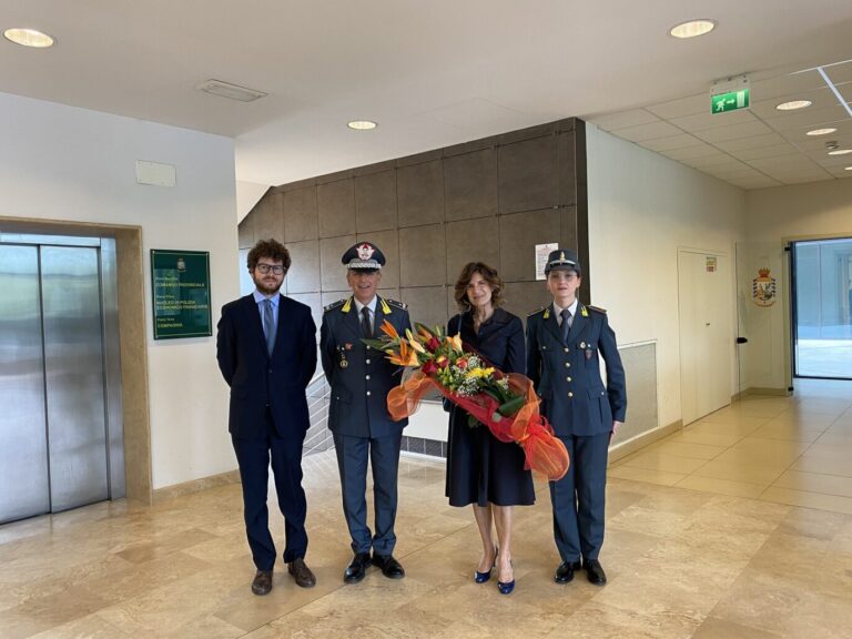 Pistoia, il Prefetto in visita alla Guardia di Finanza