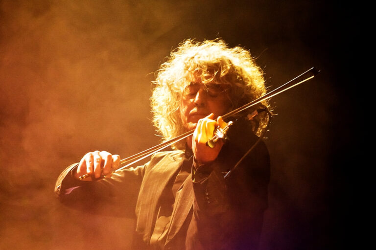 Firenze, Angelo Branduardi canta San Francesco