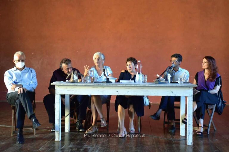 Presentato al Funaro un libro sulle opere di Laura Nervi