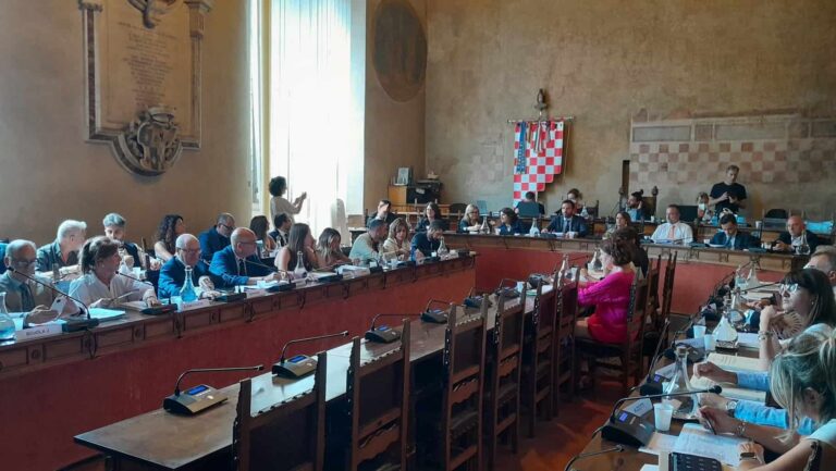 Pistoia, si riunisce il consiglio comunale