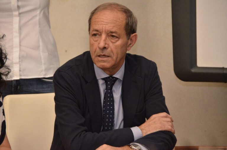 Prato. Nel Salone Consiliare l’ultimo saluto al vicesindaco Biancalani