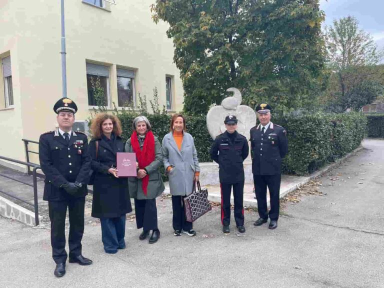 Giornata contro la violenza sulle donne, i Carabinieri di Prato incontrano Soroptimist club