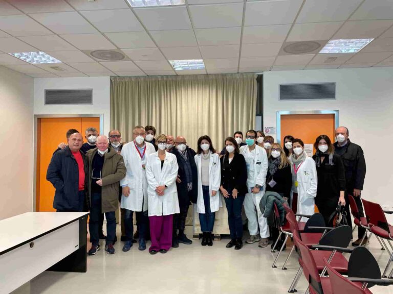 Prato, imprenditori donano elettromiografo all’ospedale Santo Stefano