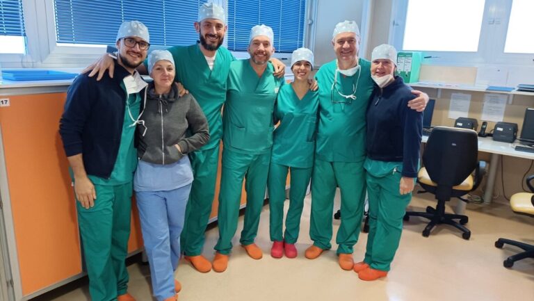 Santa Maria Annunziata, diretta in sala operatoria con 15 paesi nel mondo