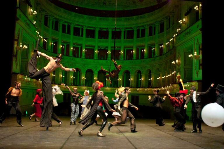 Al Politeama il circo felliniano in danza nell’omaggio al grande maestro