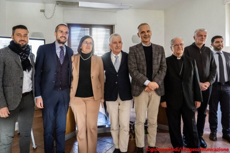 Dare parole al dolore: a Pistoia il servizio Crisalide per minori vittime di violenza e abusi