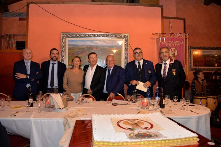 Dodi Battaglia ospite alla festa dell’Associazione della Polizia di Stato
