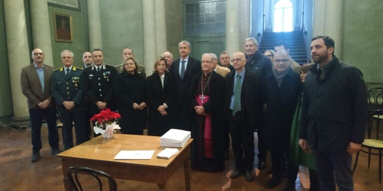 Giornata della Pace, il vescovo consegna il messaggio del Papa alle istituzioni