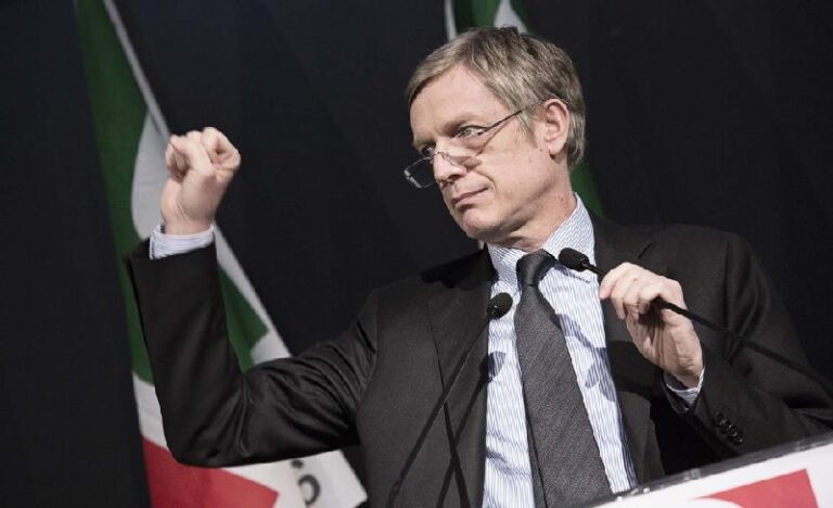 PD. Nasce il comitato a sostegno di Cuperlo, la presentazione in Galleria Vittorio Emanuele