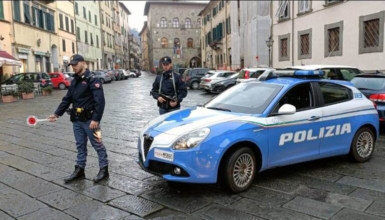Pescia, rubano 200 euro di merce da un supermercato: arrestati