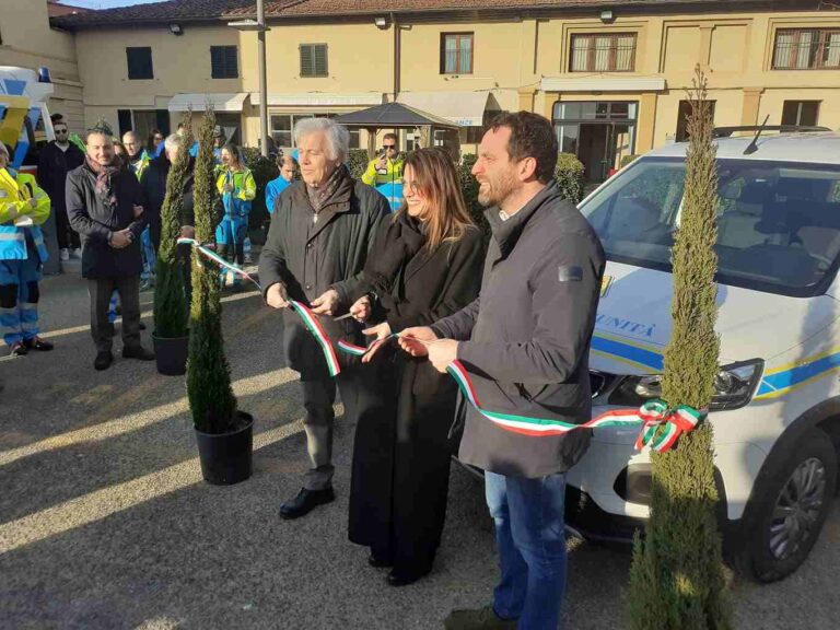 Misericordia Pistoia, inaugurato un nuovo mezzo per il trasporto di persone disabili