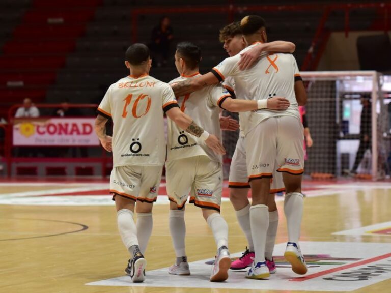 Futsal. La NuovaComauto supera la Sandro Abate