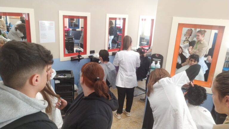 Gli ospiti della Maic al laboratorio benessere del Pacinotti