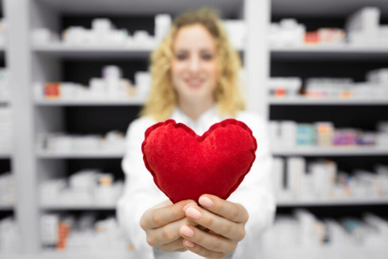Melanoma, due giornate di prevenzione alle farmacie comunali