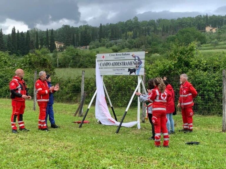 L’inaugurazione del campo addestramento cani ha concluso la settimana della Croce Rossa di Pistoia