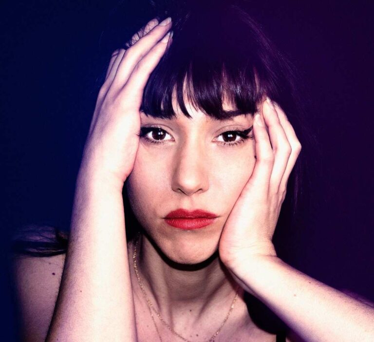 Bonnie Li in concerto per “Frammenti”: quando la fotografia si fa musica