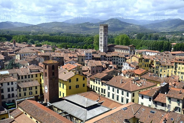 Doppio incidente sul lavoro in Lucchesia