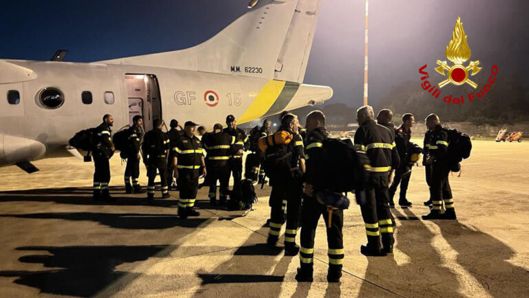 Rientrati dalla Libia i vigili del fuoco italiani