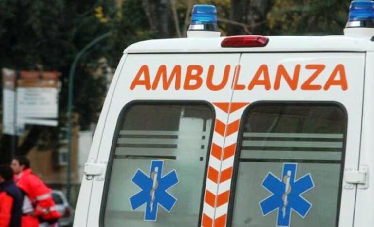 Cade con la moto sulla Provinciale 24 a Montale, grave un uomo di 65 anni