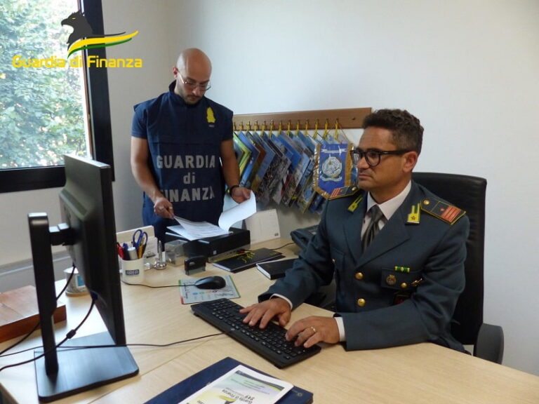 Frode fiscale nell’abbigliamento, la Guardia di finanza chiude tre imprese, una è pratese